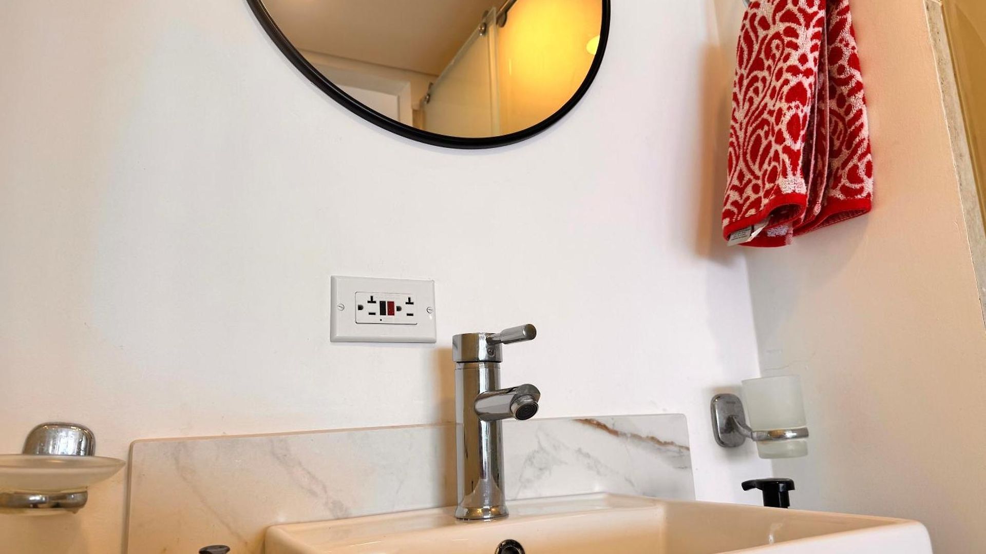 Apartamento Frente Al Mar Aeropuerto Crespo