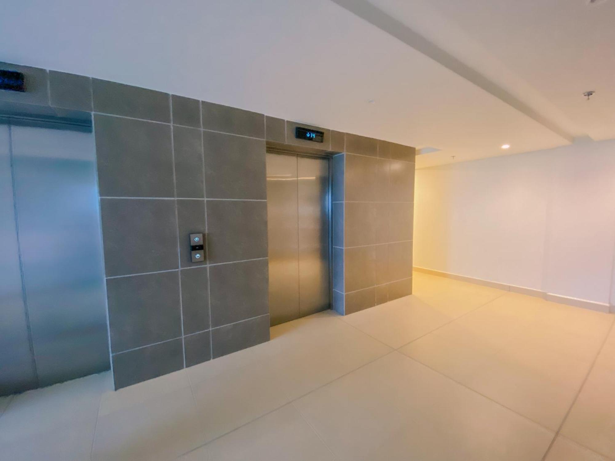 Apartamento Frente Al Mar Aeropuerto Crespo Cartagena